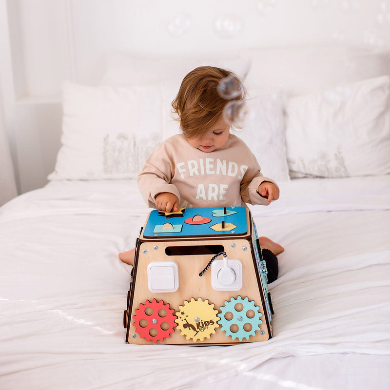 Activity Board, Montessori® Holzspielzeug, Lernspielzeug